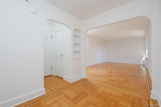 2685 Creston Ave Unit 2-G