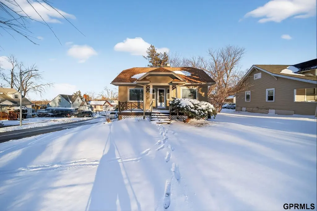 3123 Fontenelle Blvd