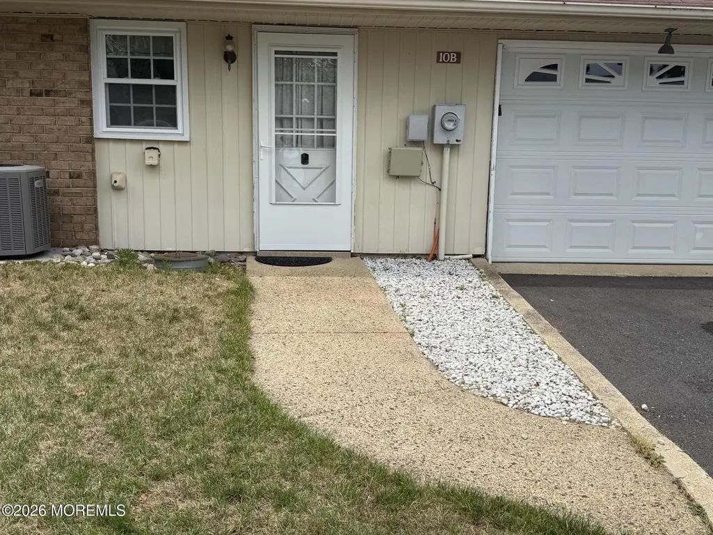 10B Yorkshire Ct