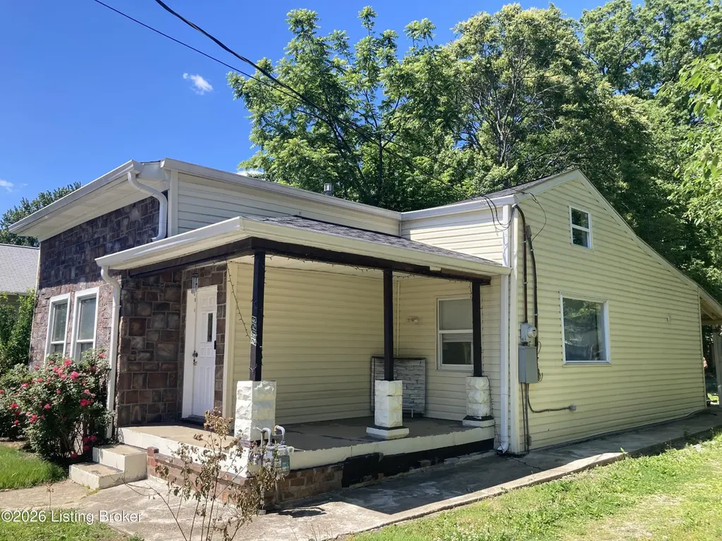 2323 Portland Ave