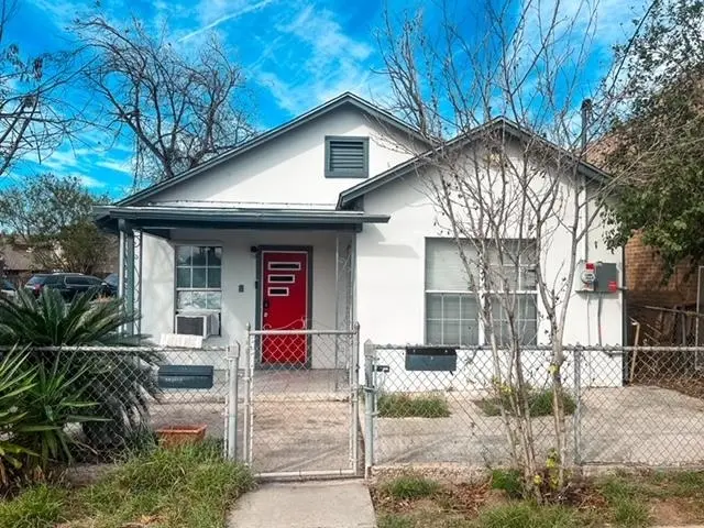 414 Houston St Frnt /rear