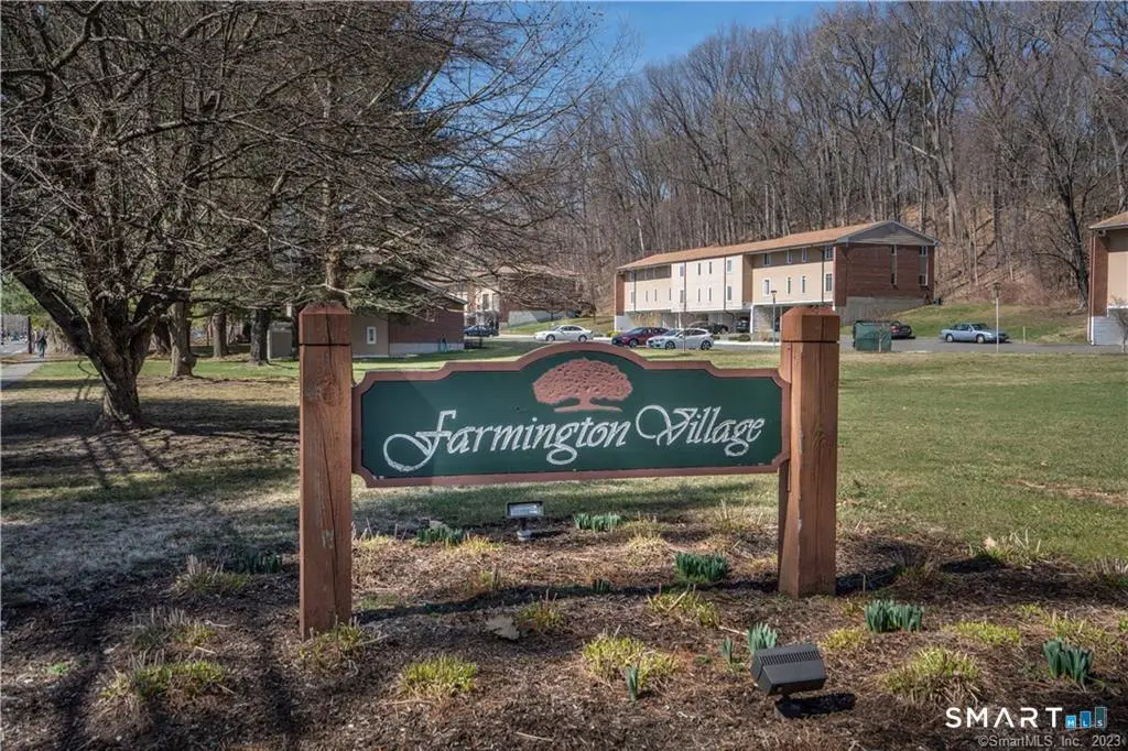 1660 Farmington Ave #5