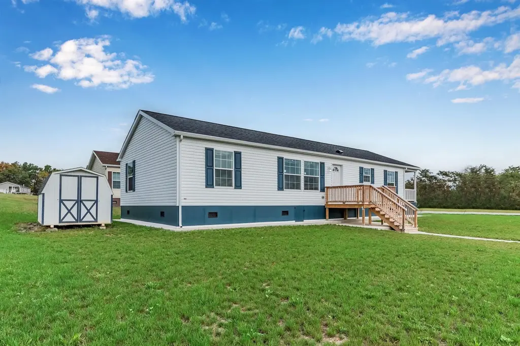 319 Oriole Dr