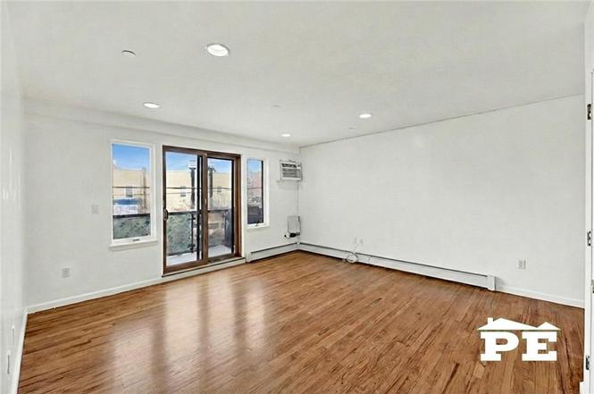 8895 26th Ave Unit 2E