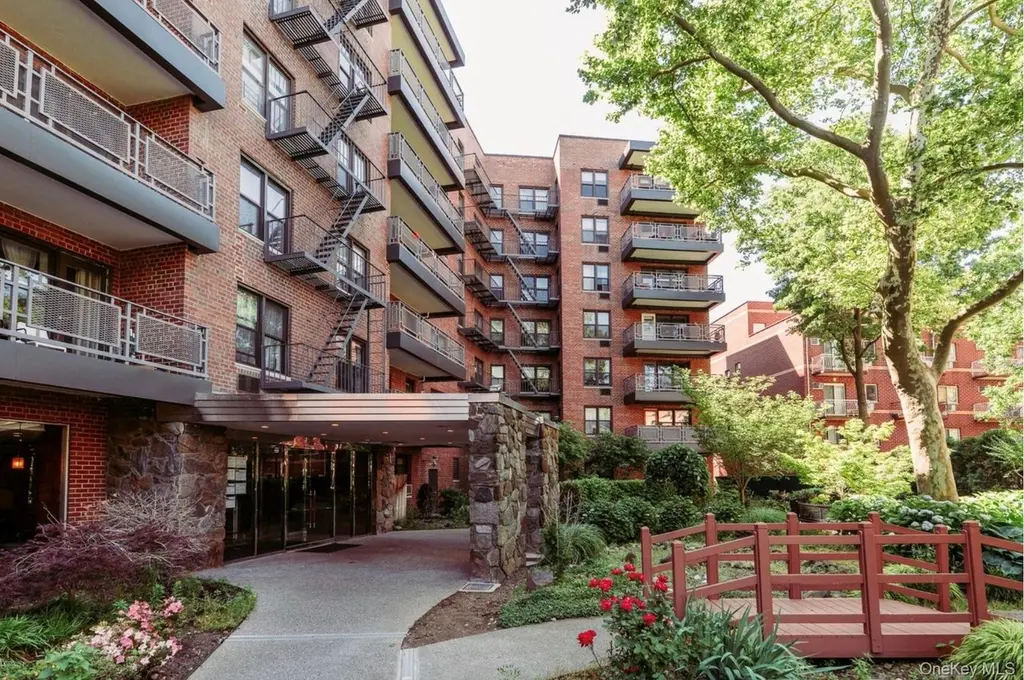 87-10 51st Ave Unit 7A