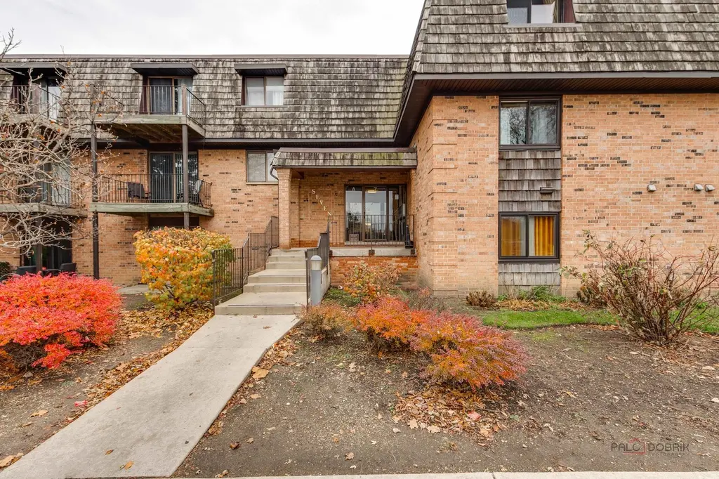 7 Oak Creek Dr #3703