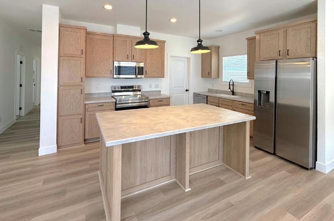 1055 Watson Dr