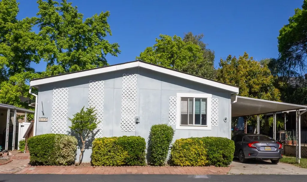 3156 Esplanade #316