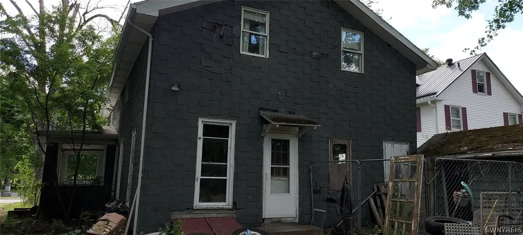 76 North St