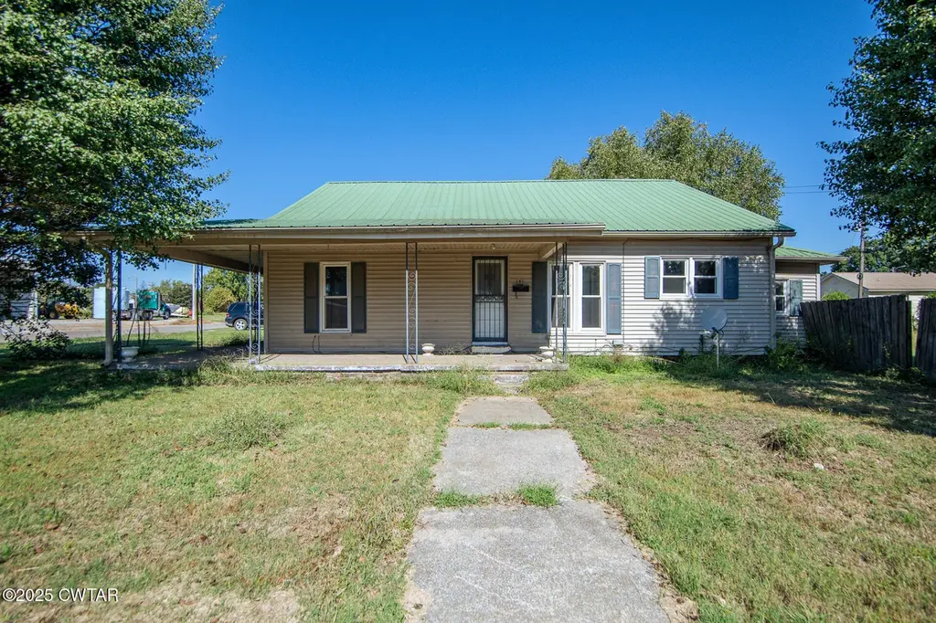 101 N Front St