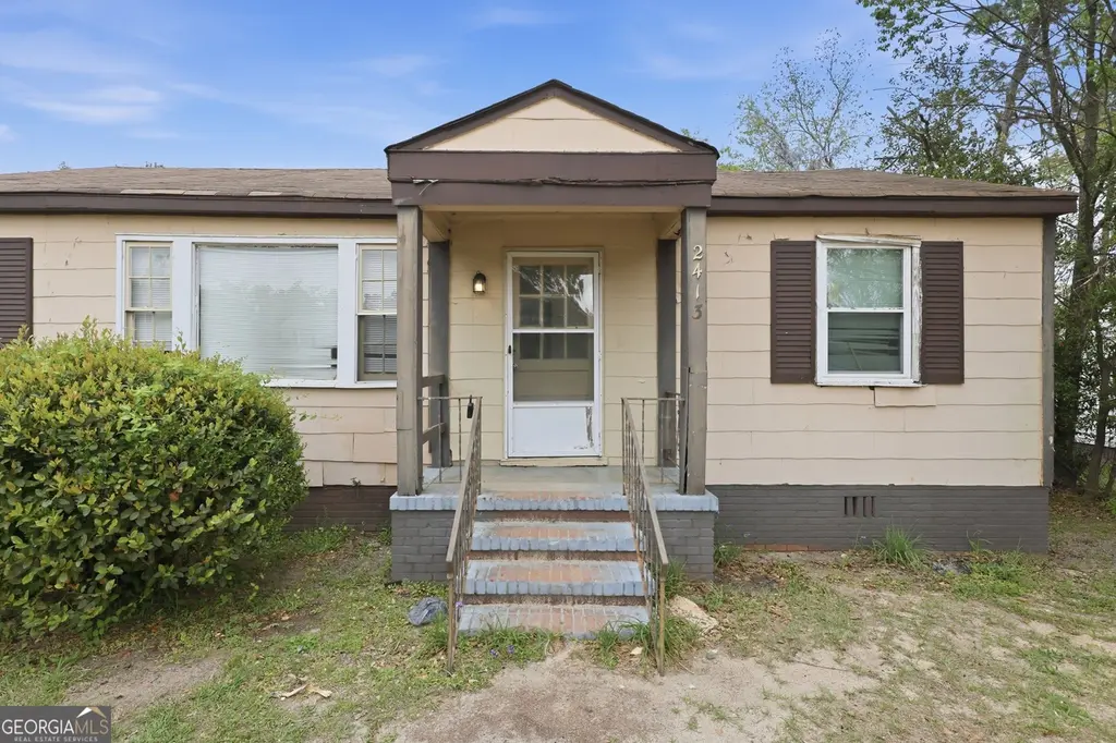 2413 Ruby Dr