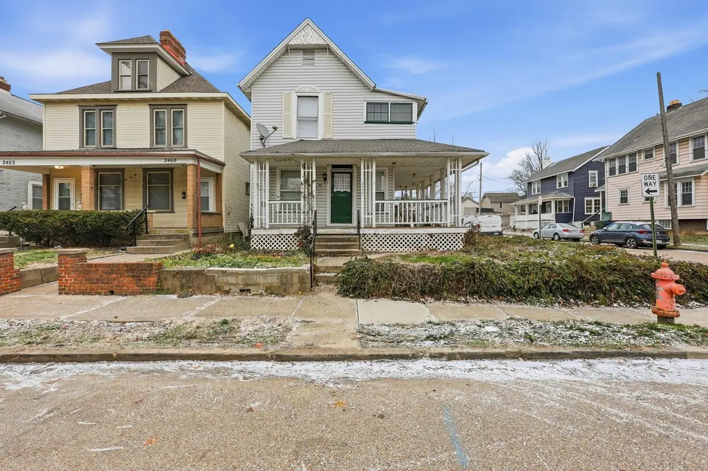 2458 Deming Ave #2458