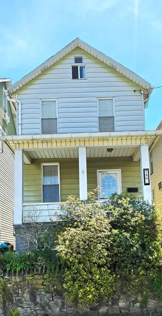 748 Park Ave