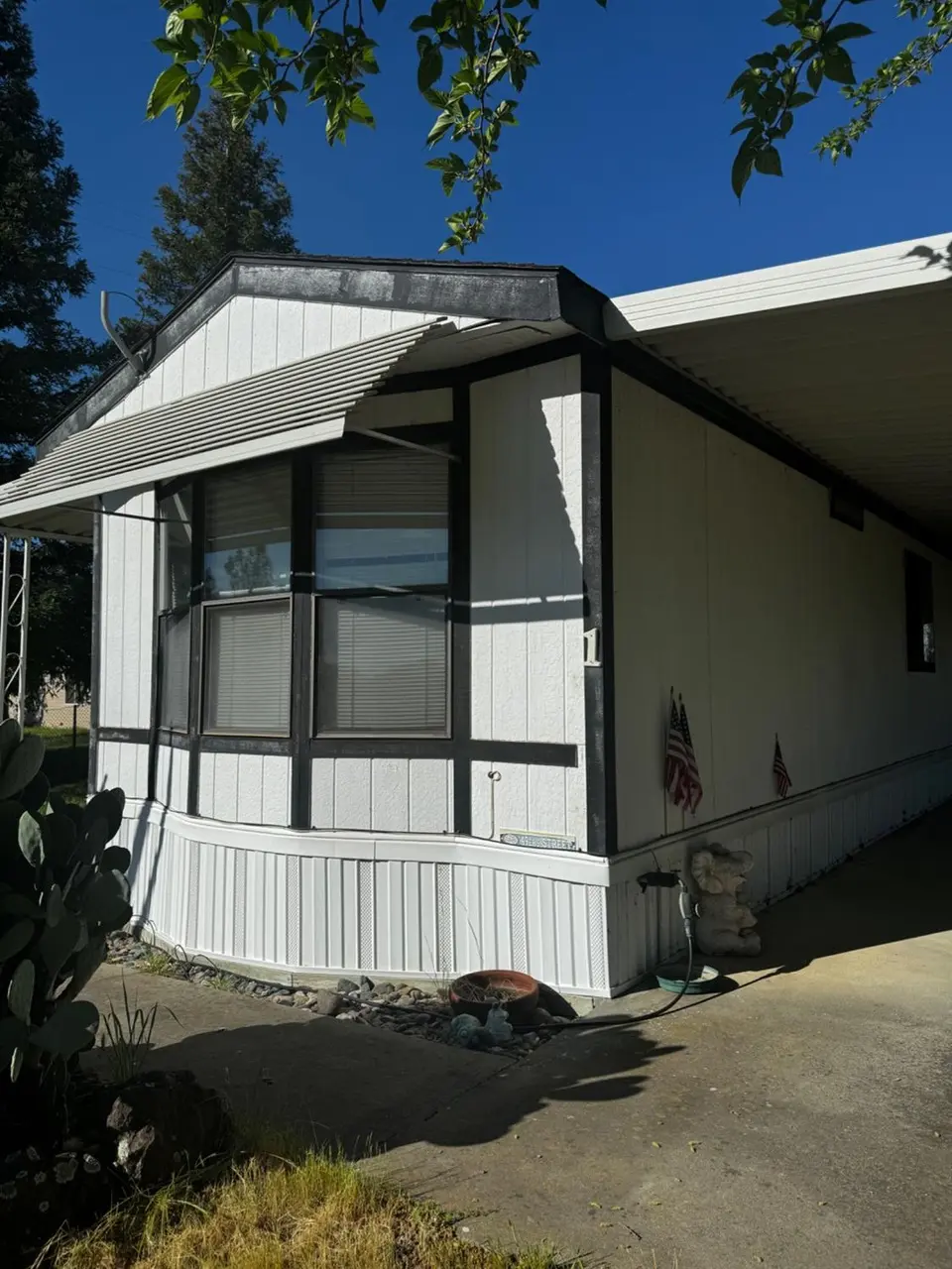 8255 Hwy 99 E #1
