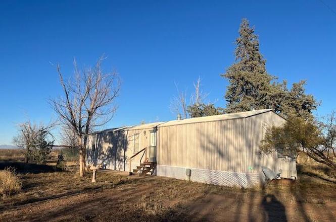 1171 E Desert Rose Dr