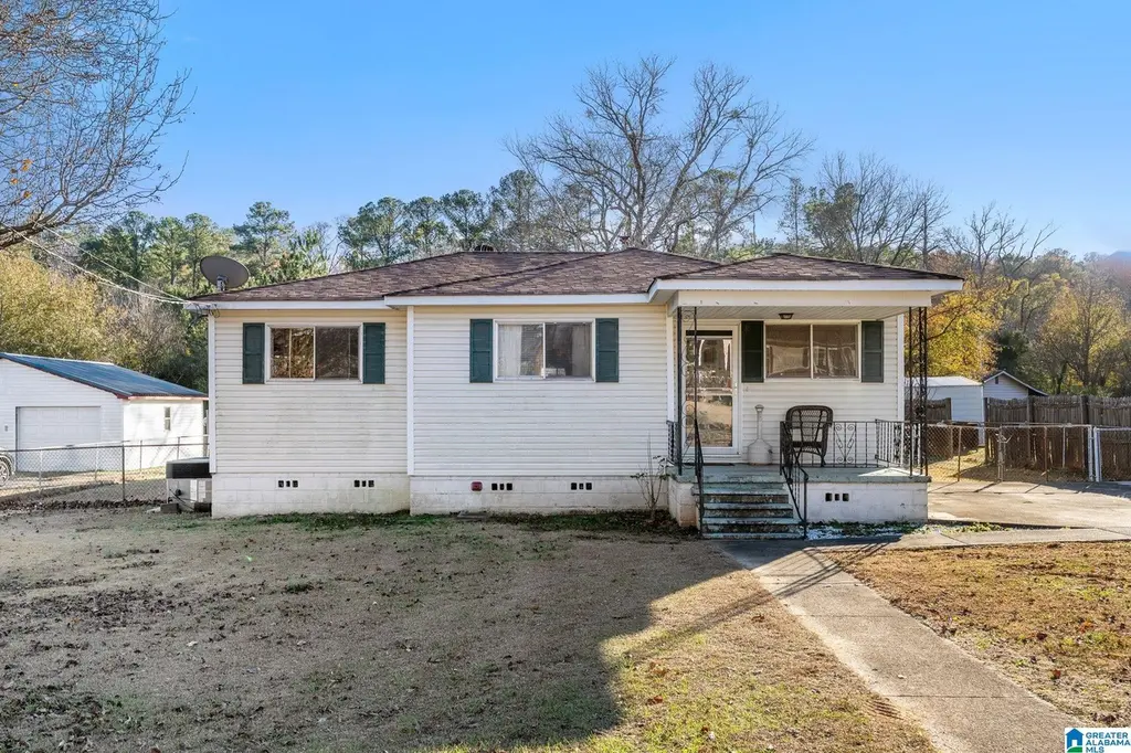 108 Ravine Park