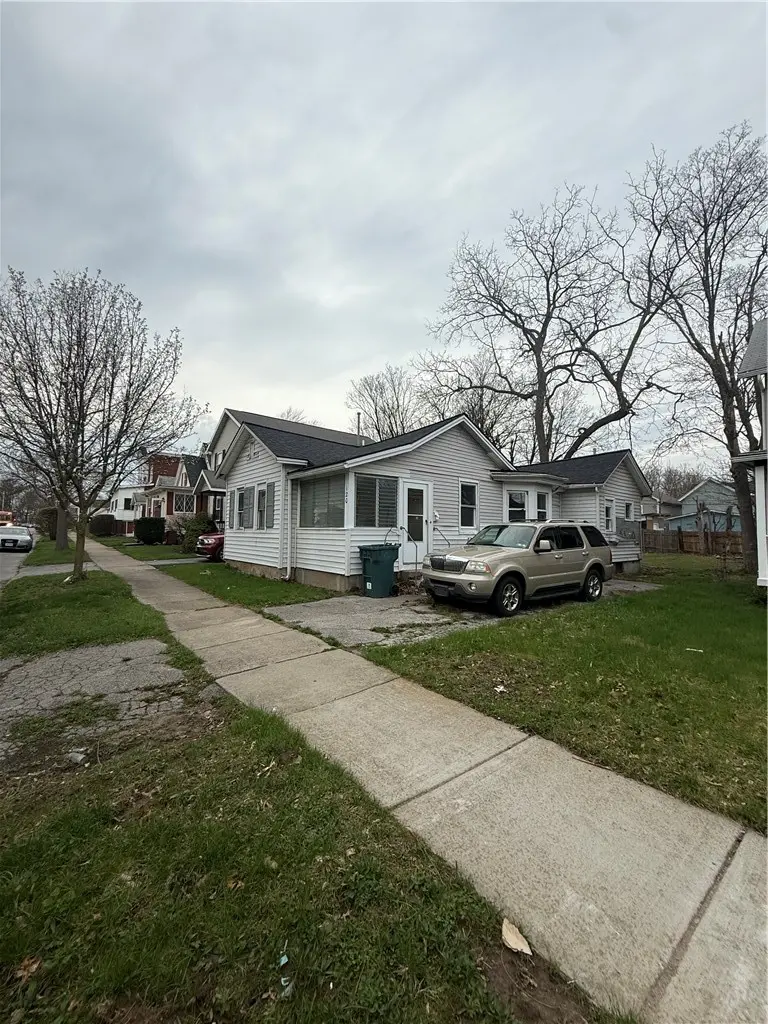 120 Cady St