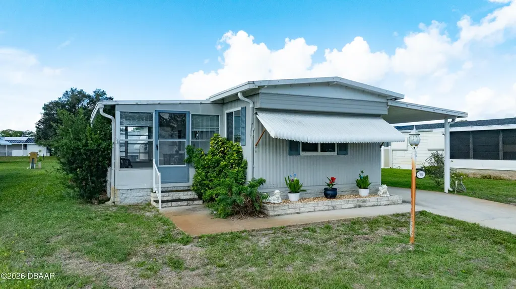 706 Leward Way