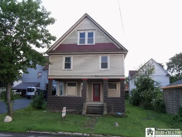 415 Lark St