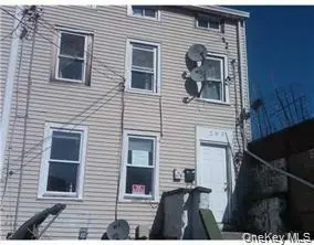 202 Ann St