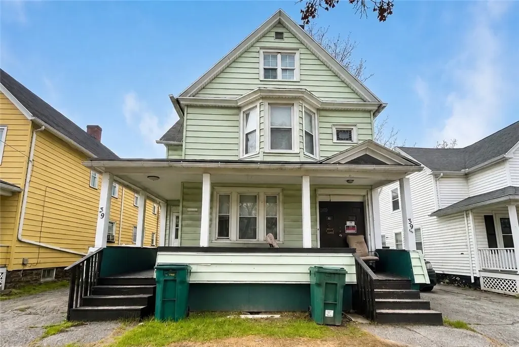 39 Austin St #39