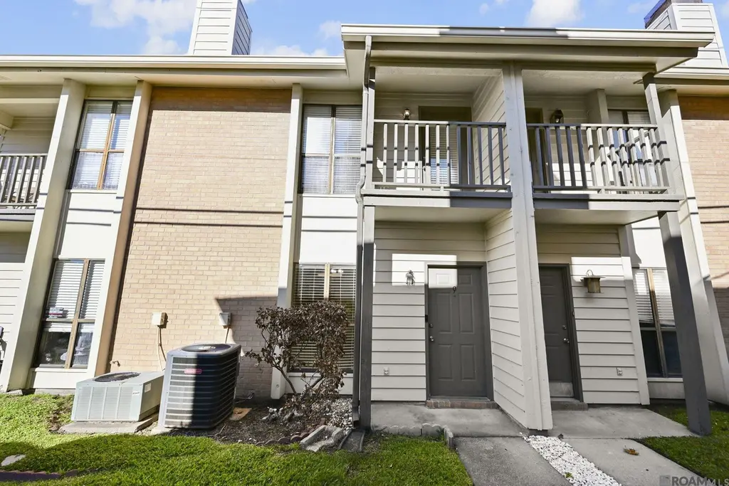 8508 Summa Ave Unit P9