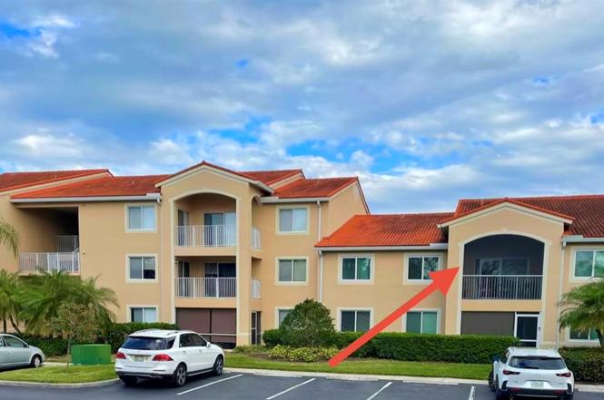 1610 N 42nd Cir #211