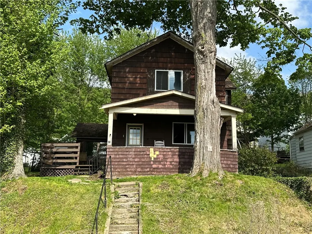 23 River St