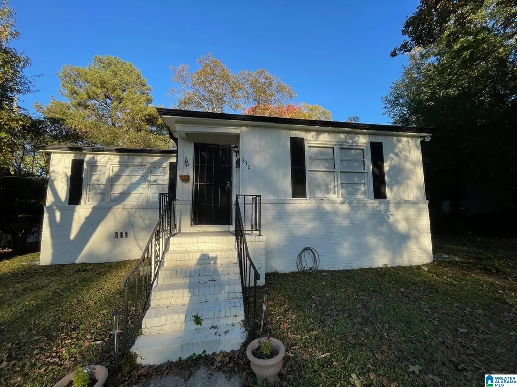 8321 Vassar Ave