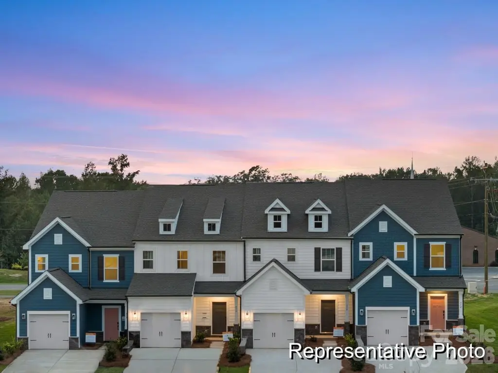 325 Drawbar Dr #98