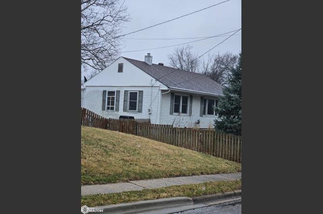 1218 Brentwood Dr