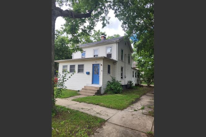 900 W Jackson St