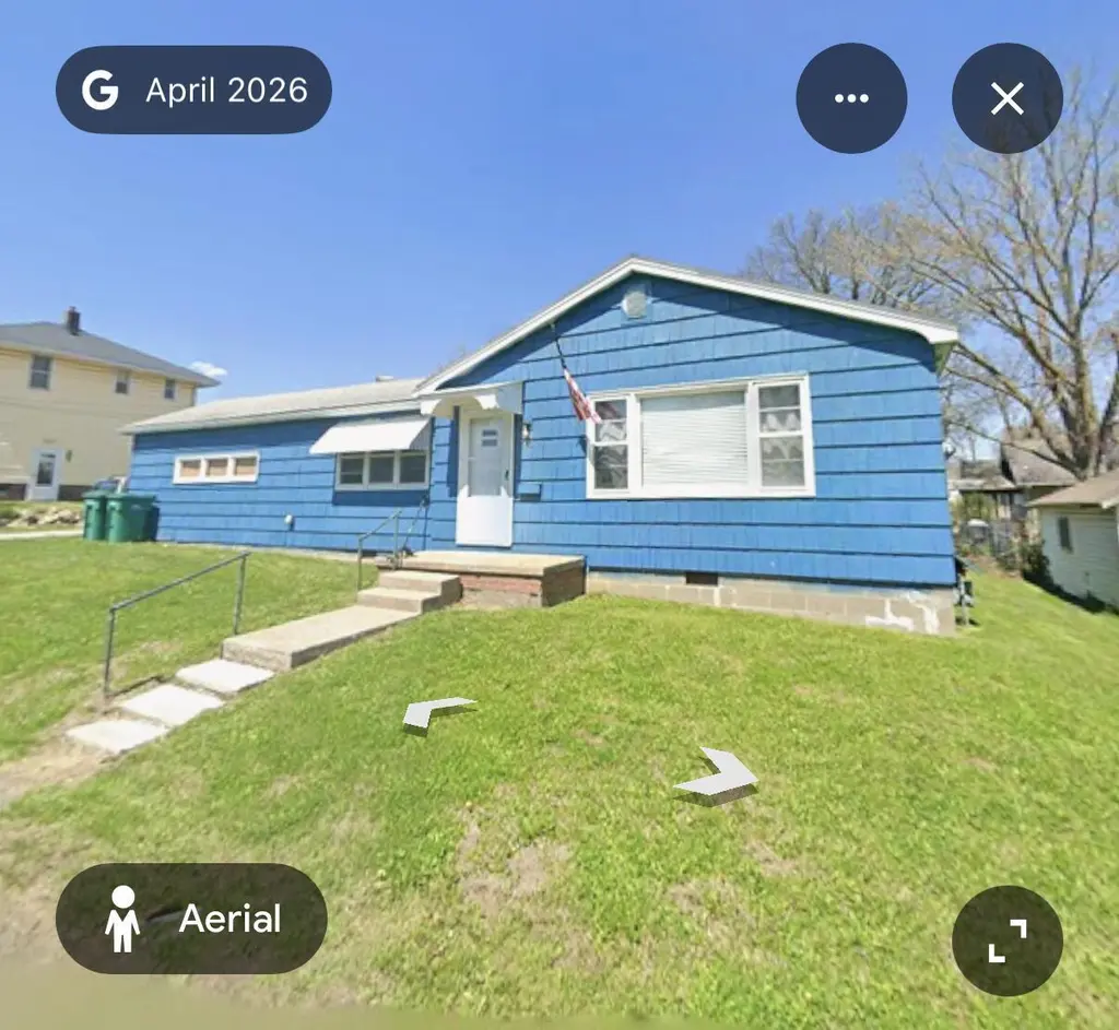 705 Sampson St