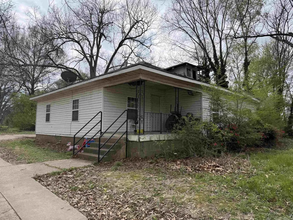 1405 W Washington