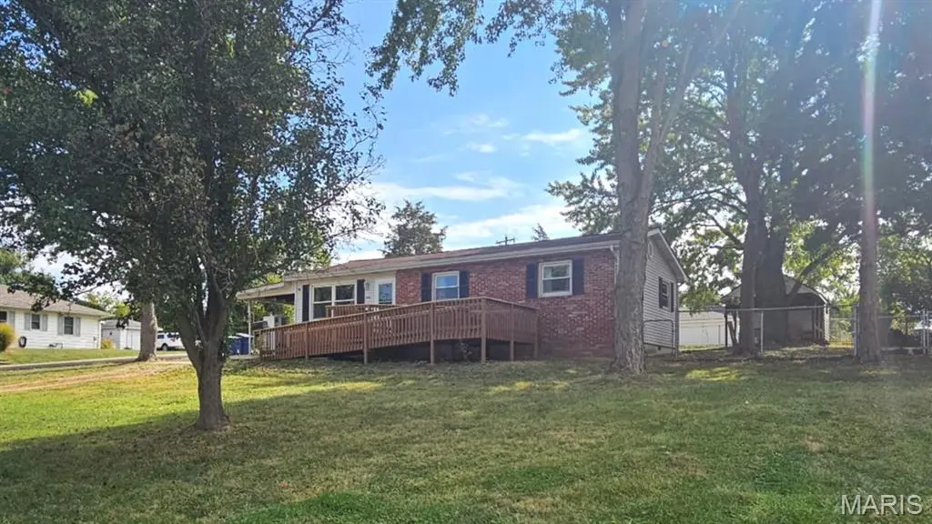 1002 Terrace Dr