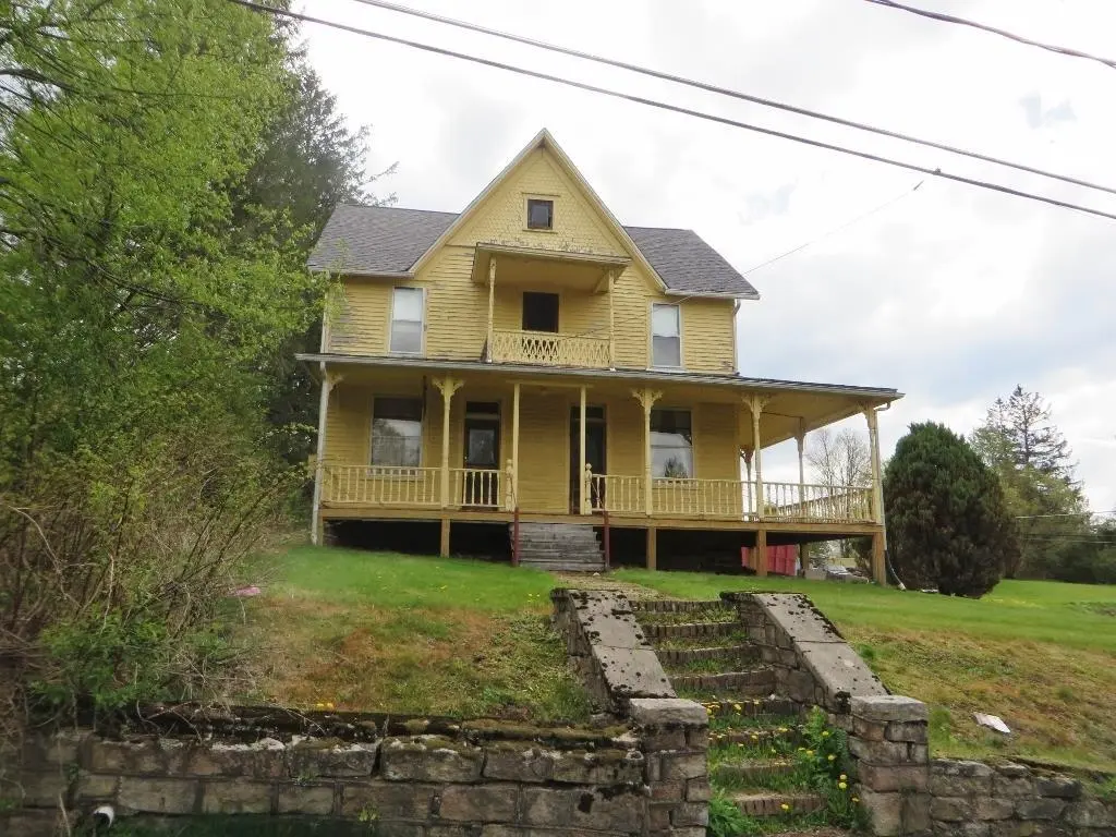28 Church St