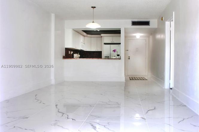 16465 NE 22nd Ave #116