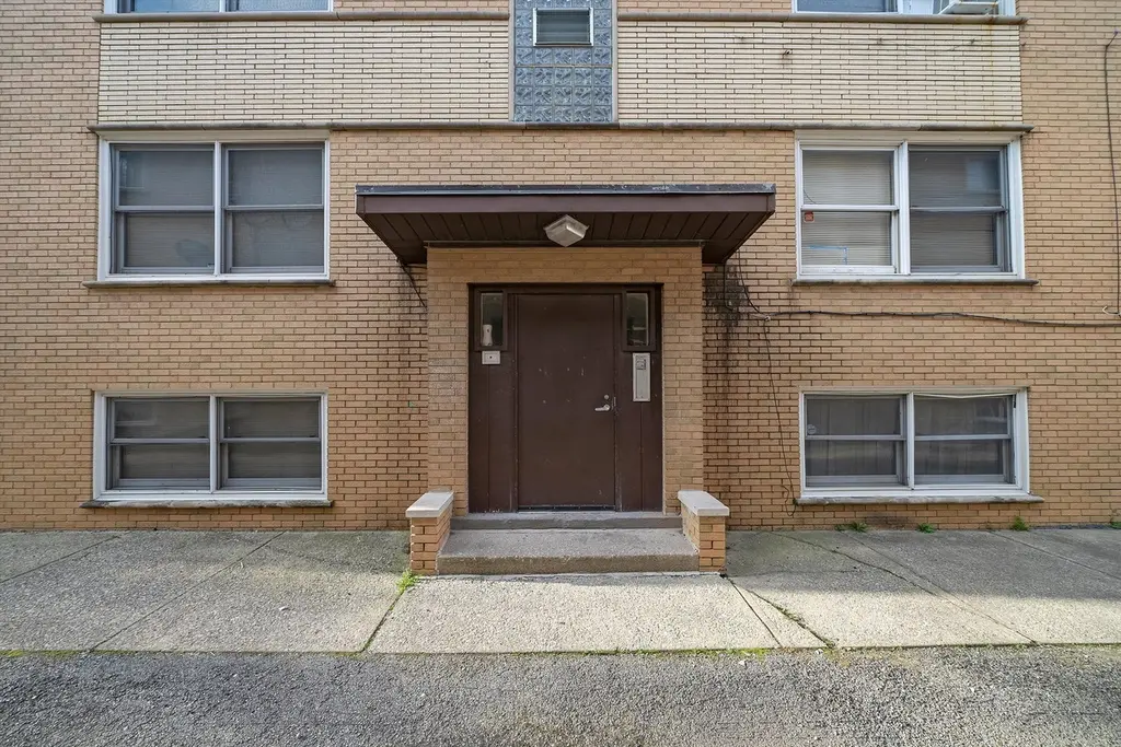 12452 Fairview Ave