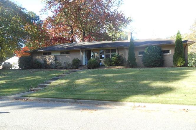 115 Glade Rd