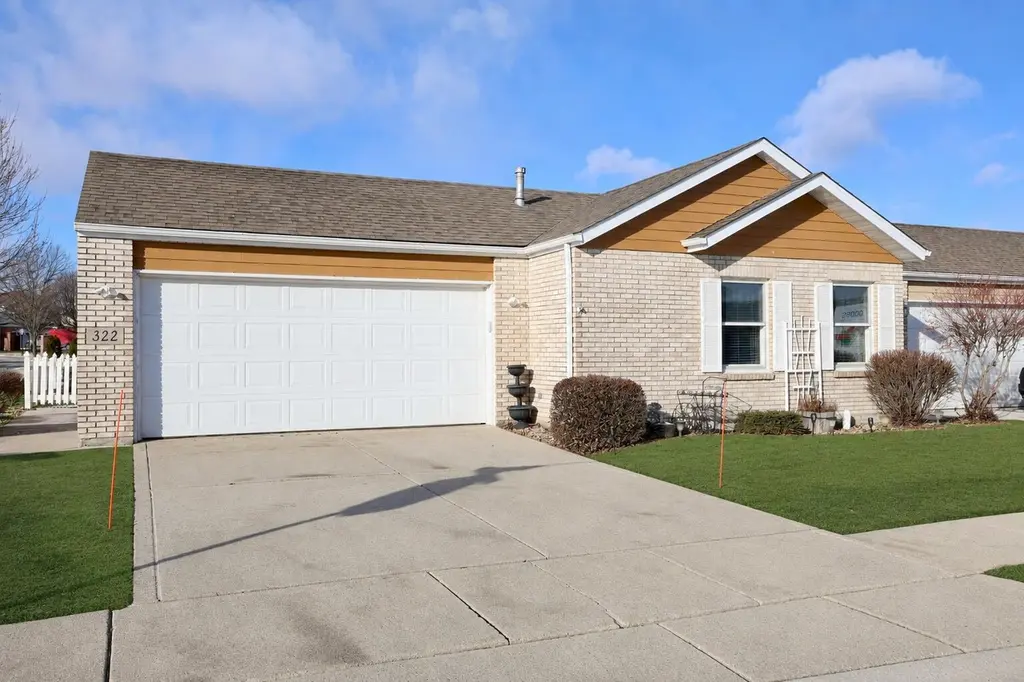 322 Valley Ct