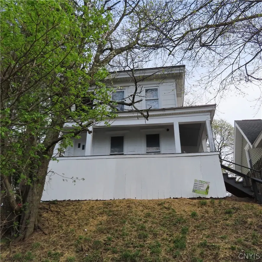 306 Shuart Ave