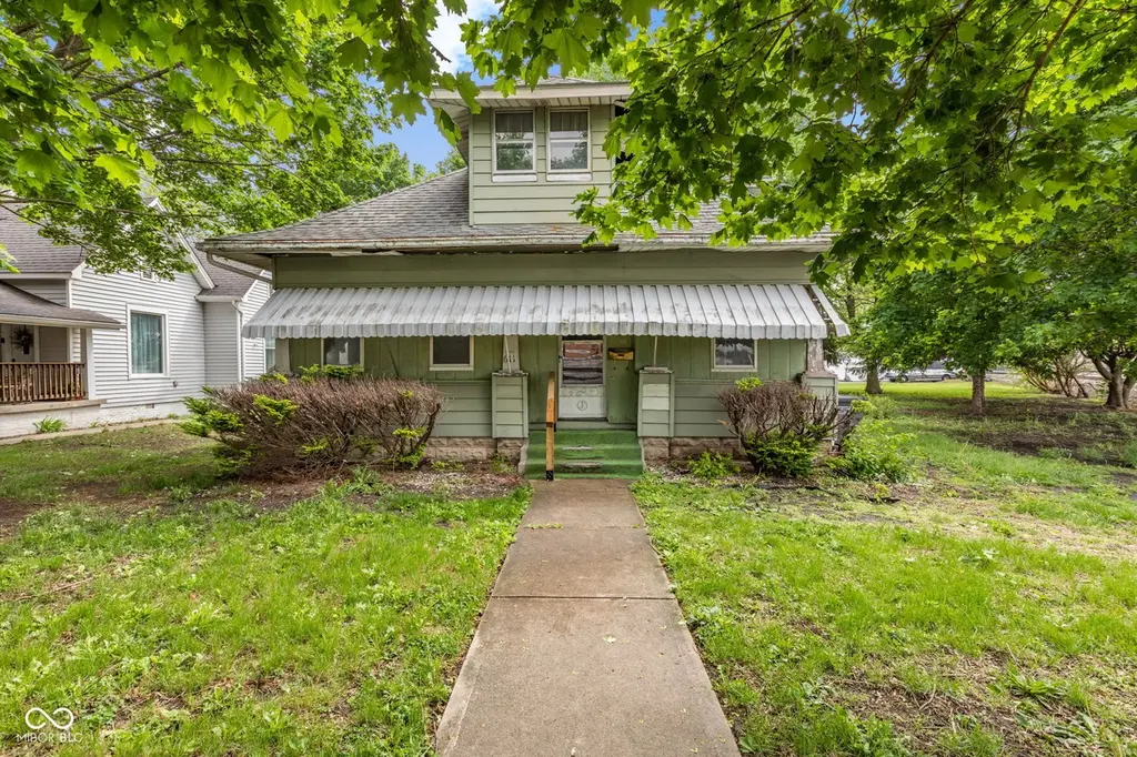 611 N Main St