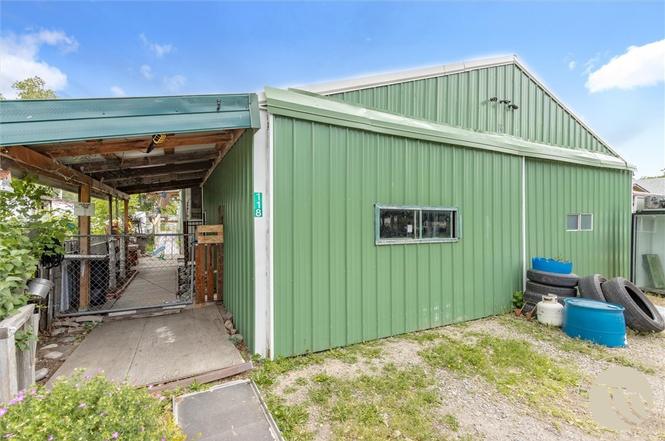 118 1st Ave SW