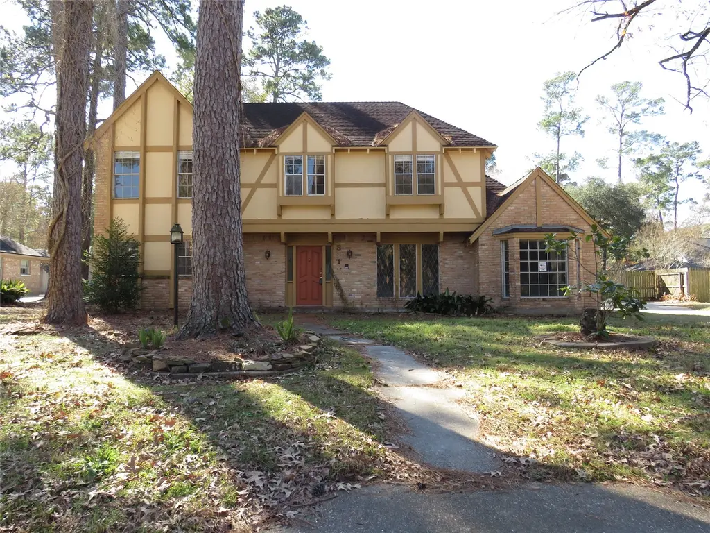 3310 Little Bear Dr