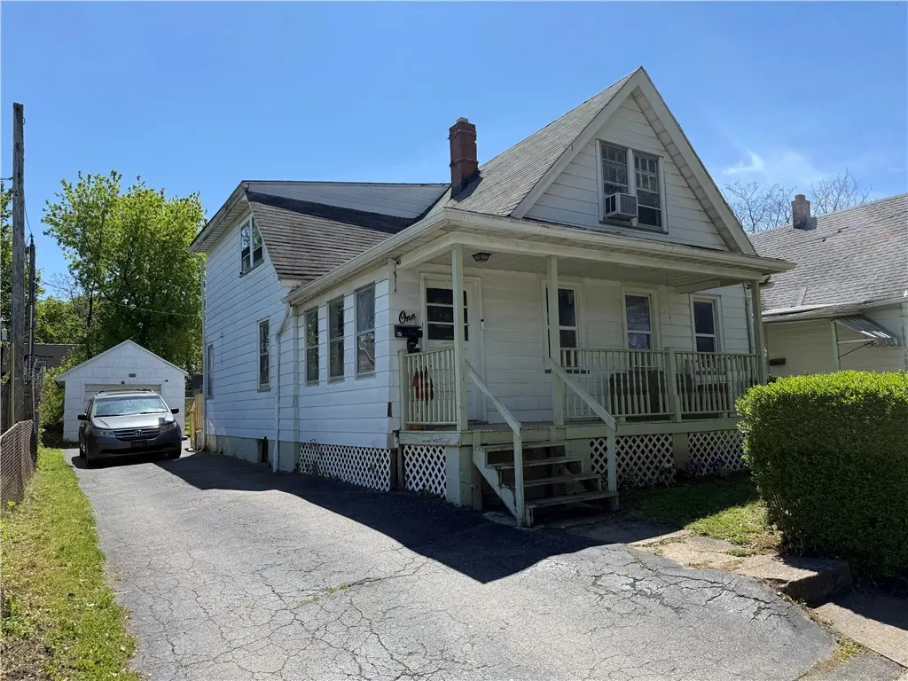 1 Laurel St