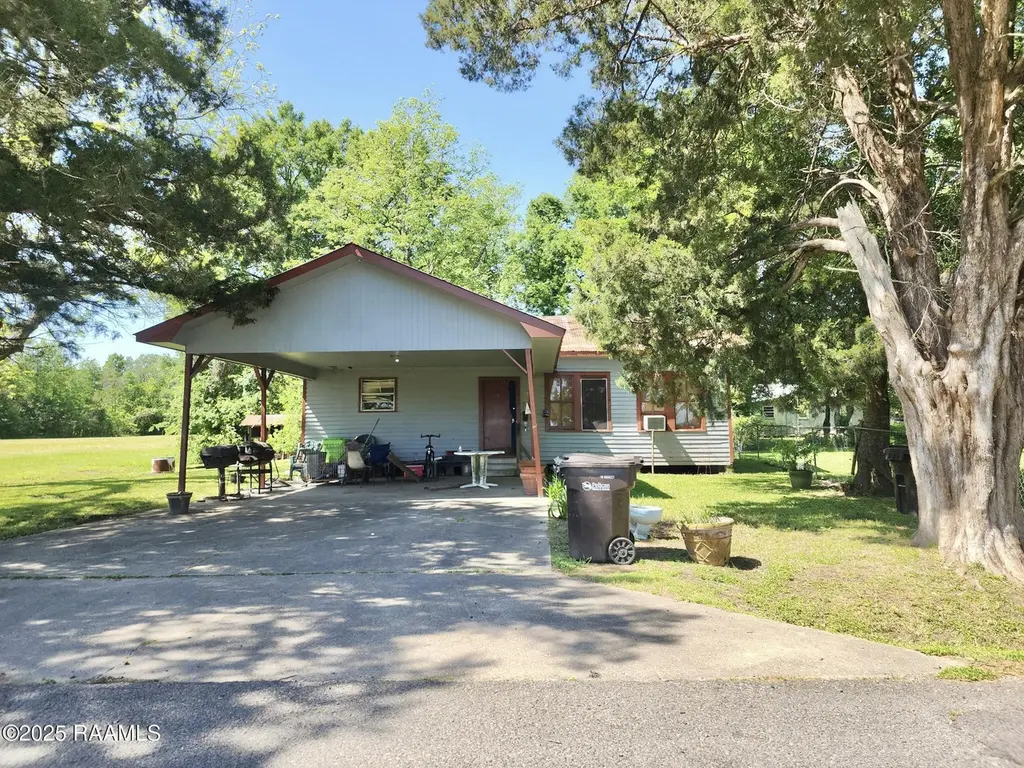 438 Alexander St