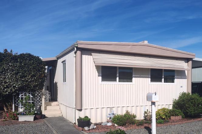2208 Royal Dr #32