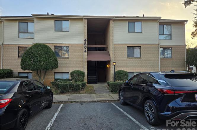 4804 Spring Lake Dr Unit C