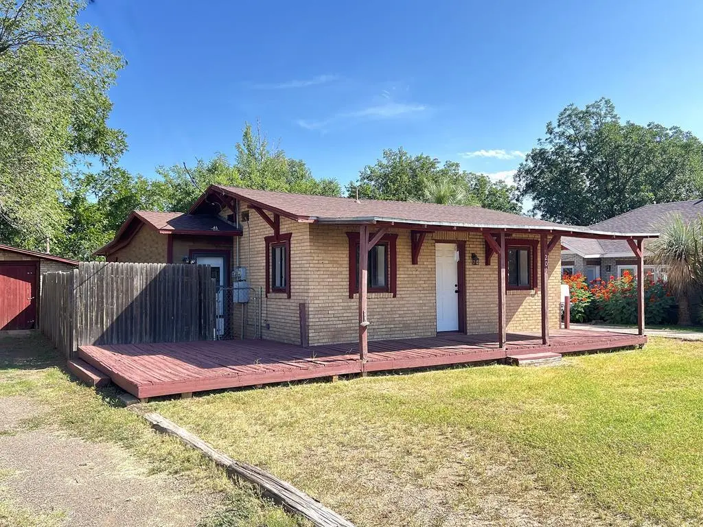 201 E Marfa Ave