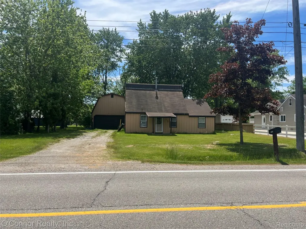 3909 Burtch Rd